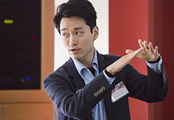 Tomohiro Tachi presents