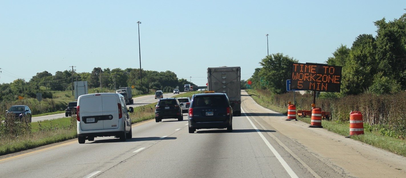 A sign in an Illinois smart work zone system communicating real-time travel information to drivers. Illinois, one of the first states to adopt connected work zone technology, has used smart work zone systems since the early 2000s. Smart work zone systems have been proven to reduce rear-end crashes by up to 70 percent, according to Road Safe Traffic Systems.