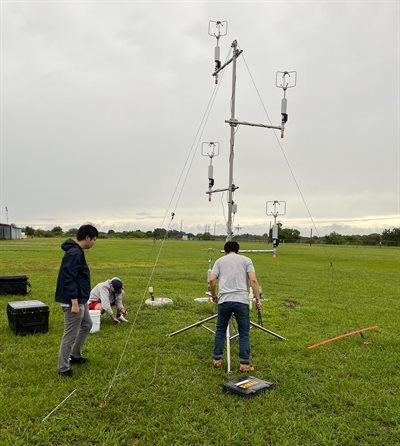 Lombardo's students set up equipment in advance of Hurricane Ian hitting land in order to collect research data.