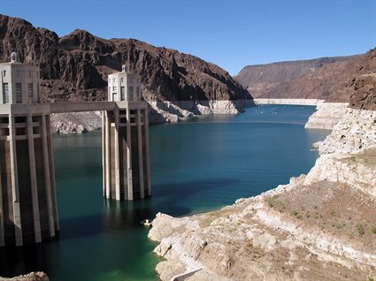Low water levels at Lake Mead and Hoover Dam water intake towers, as seen from the Arizona side of Hoover Dam. Photo courtesy Wikimedia Commons